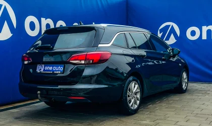 Opel Astra  - 2021