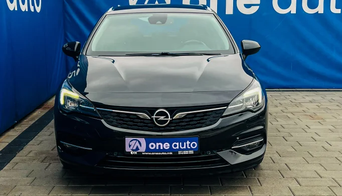 Opel Astra  - 2021