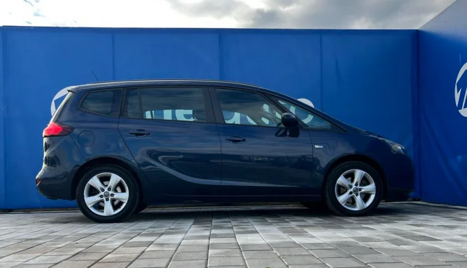Opel Zafira Life  - 2011
