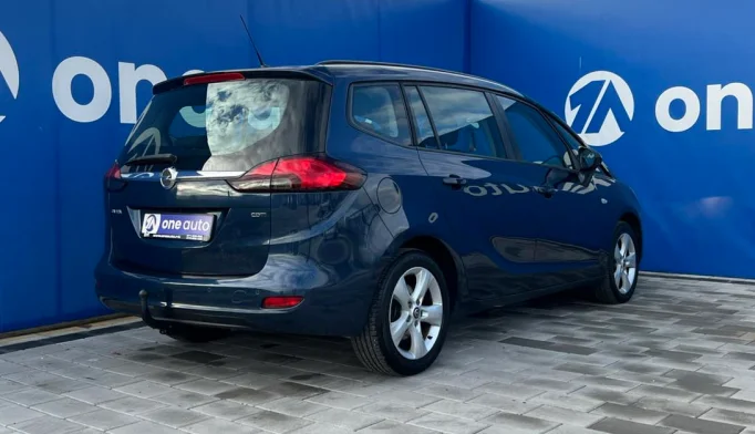 Opel Zafira Life  - 2011