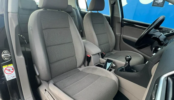 Volkswagen Golf  - 2009