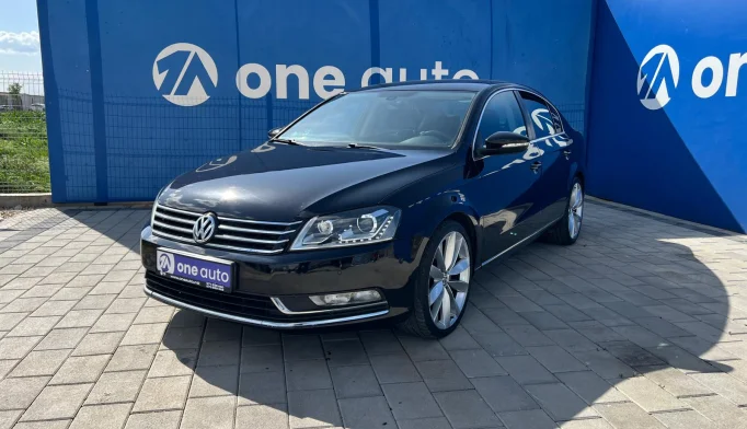 Volkswagen Passat  - 2011