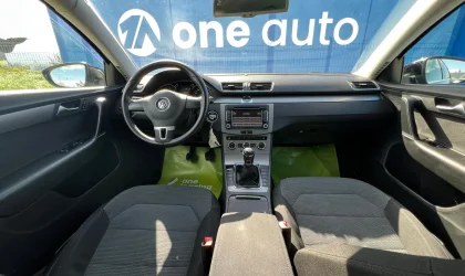 Volkswagen Passat  - 2011