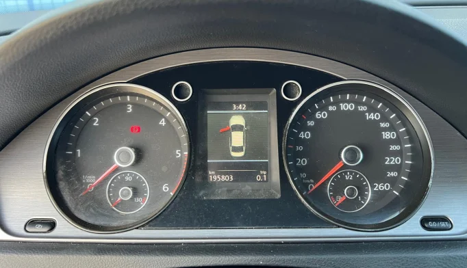 Volkswagen Passat  - 2011