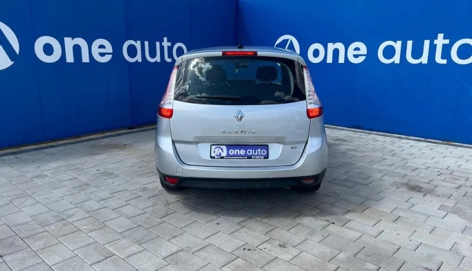 Renault Scenic  - 2011