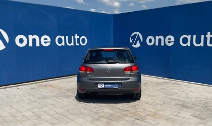 Volkswagen Golf  - 2009