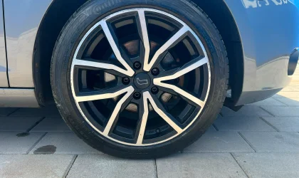 Volkswagen Golf  - 2009