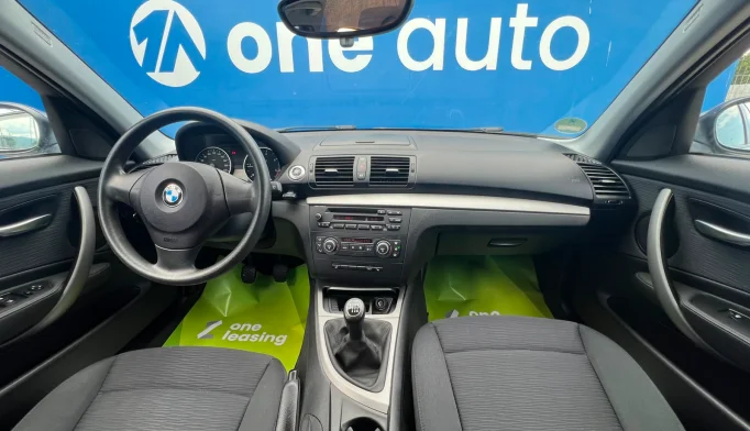 BMW 1 Series  - 2009