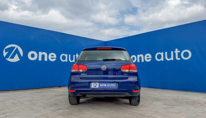Volkswagen Golf  - 2012