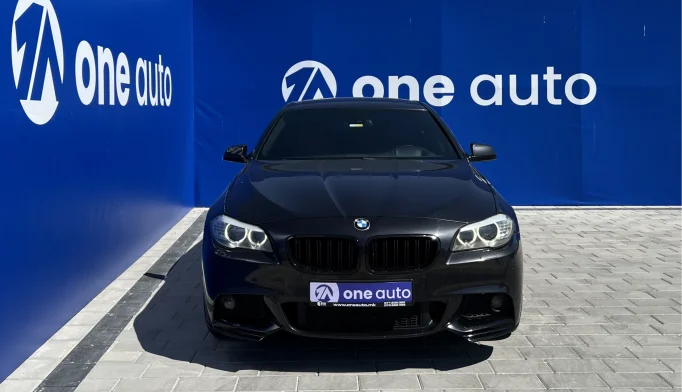 BMW 530d   - 2012